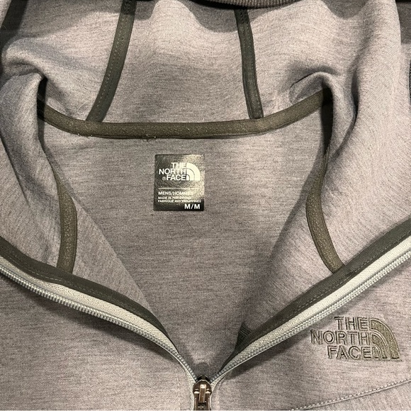 Northface Hoodie - Picture 4 of 8